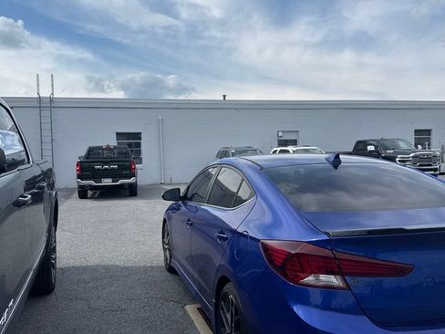 Used 2020 Hyundai Elantra Sport w/ Cargo Package (C1) FWD image 4