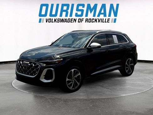 Used 2025 Audi SQ5 Premium Plus w/ Premium Plus Package AWD/4WD image 2