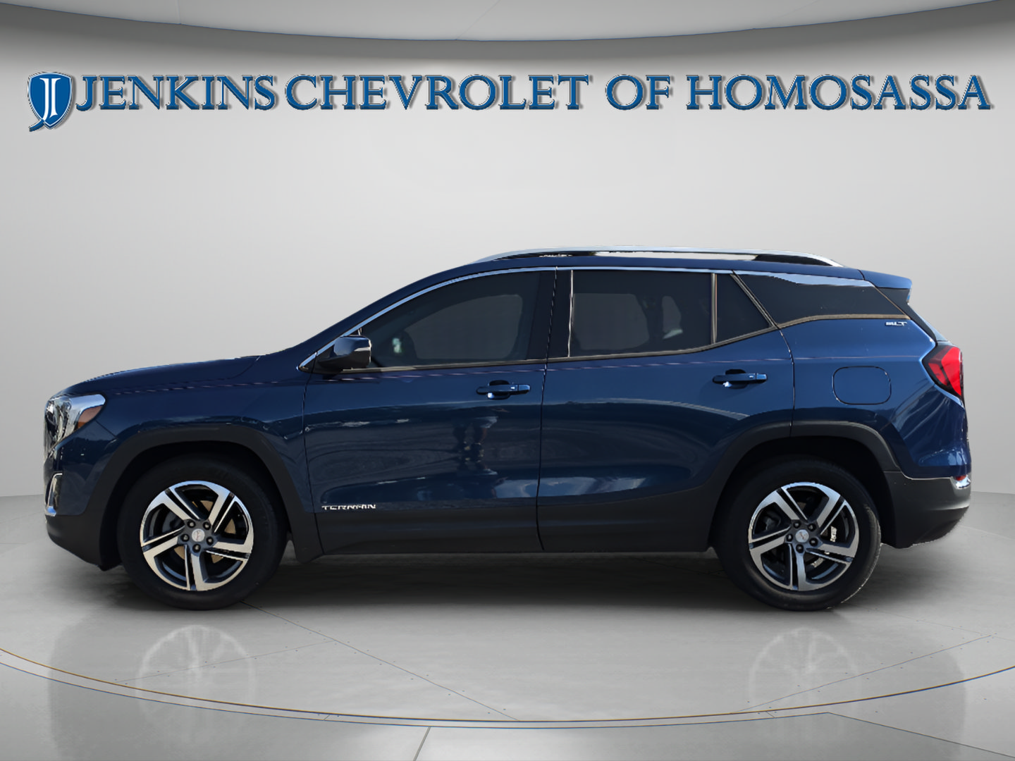 Used 2020 GMC Terrain SLT w/ Preferred Package FWD image 9