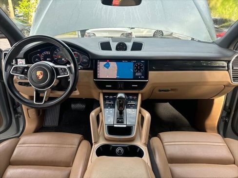 Used 2020 Porsche Cayenne image 20