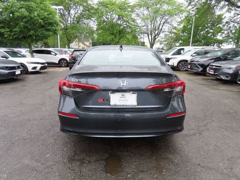Used 2023 Honda Civic EX image 5