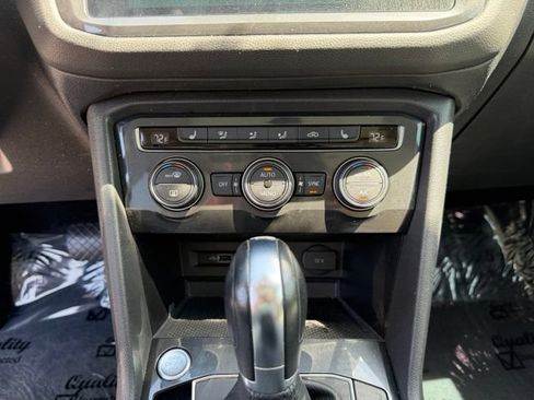 Used 2019 Volkswagen Tiguan S FWD image 19