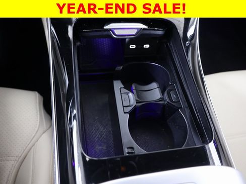 Used 2025 Mercedes-Benz C 300 4MATIC Sedan image 25