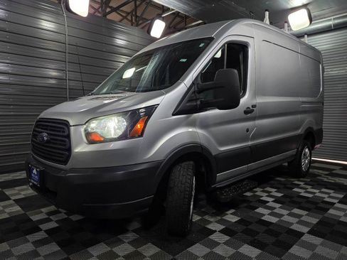 Used 2015 Ford Transit 250 130 Medium Roof image 32
