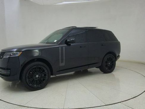 Used 2025 Land Rover Range Rover SE image 66