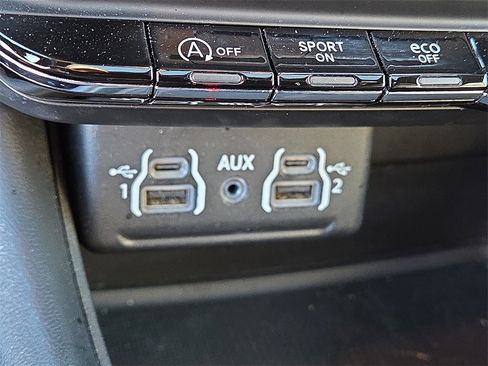 Used 2024 Dodge Durango GT image 24