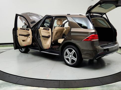 Used 2017 Mercedes-Benz GLE 400 4MATIC image 12