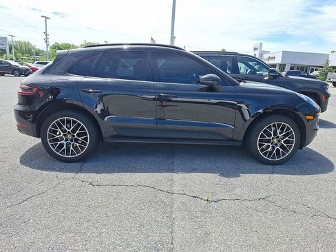 Used 2018 Porsche Macan AWD/4WD image 7
