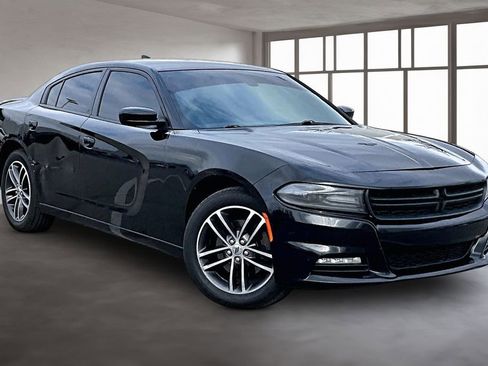 Used 2019 Dodge Charger SXT image 13