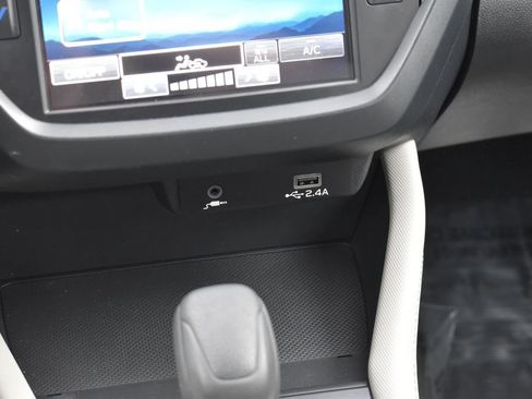 Used 2025 Subaru Forester AWD/4WD image 21