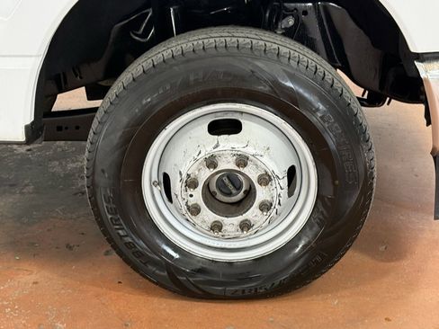 Used 2023 Ford F350 XL image 11