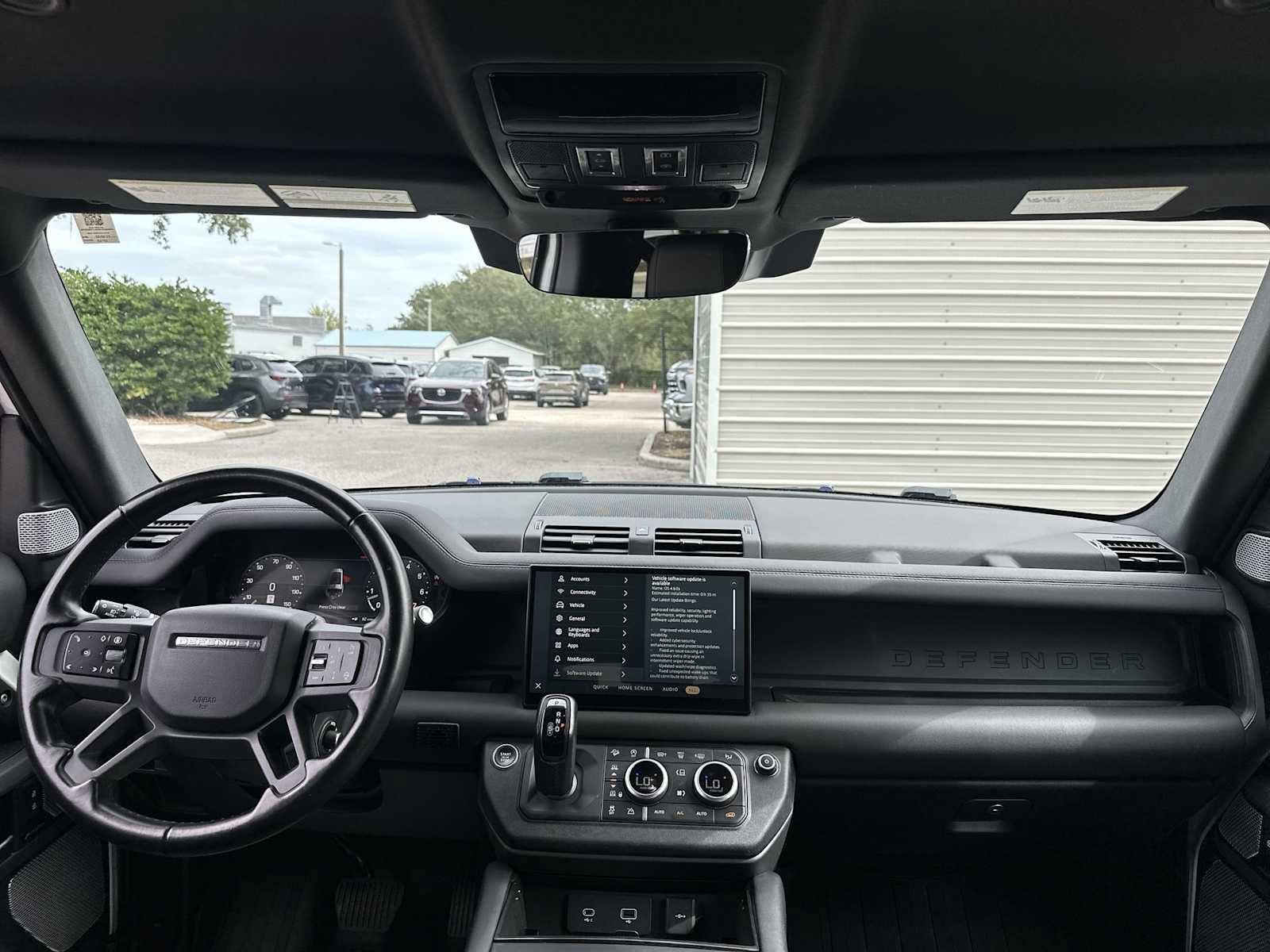 Used 2024 Land Rover Defender 130 X-Dynamic SE AWD/4WD image 14