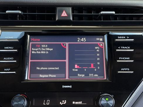 Used 2020 Toyota Camry SE FWD image 15
