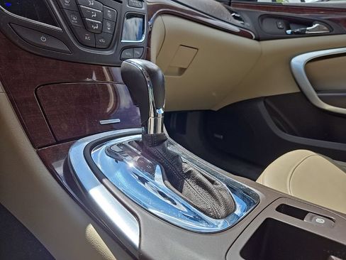 Used 2016 Buick Regal Premium FWD image 23