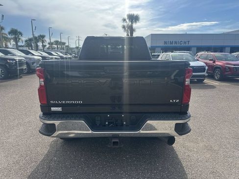 Used 2022 Chevrolet Silverado 2500 LTZ AWD/4WD image 15