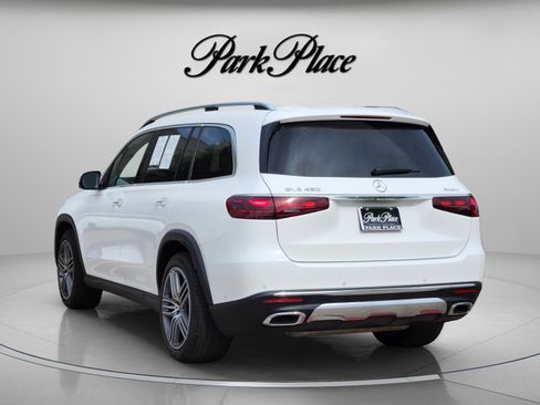 Used 2025 Mercedes-Benz GLS 450 4MATIC image 3