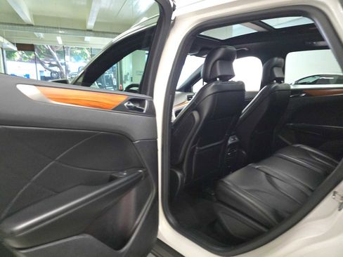 Used 2016 Lincoln MKC Reserve image 15