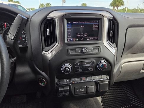 Used 2025 Chevrolet Silverado 1500 Custom Trail Boss AWD/4WD image 8