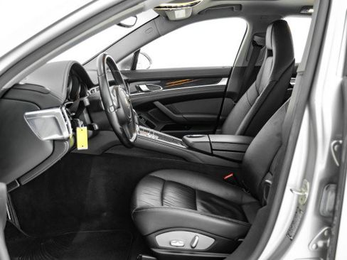Used 2010 Porsche Panamera S RWD image 29