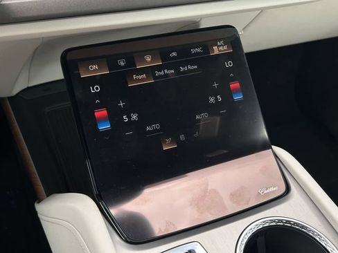 New 2026 Cadillac Vistiq Sport image 15