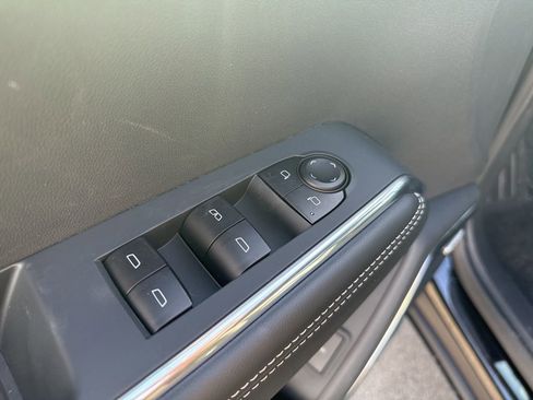 New 2025 GMC Acadia Elevation image 19