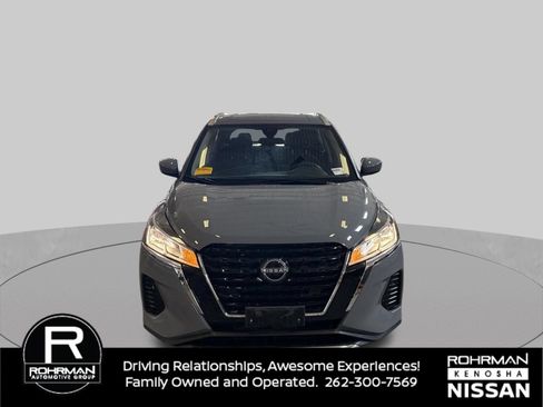 Used 2023 Nissan Kicks SV FWD image 9