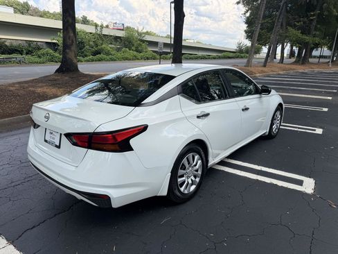 Used 2024 Nissan Altima 2.5 S FWD image 5