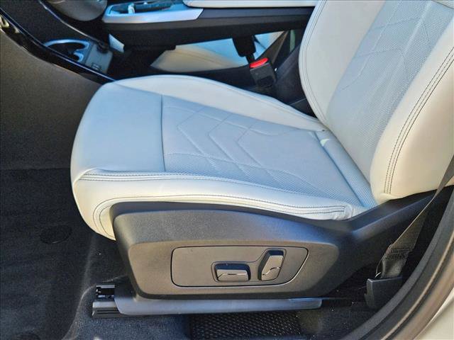 Used 2026 BMW X1 xDrive28i w/ Technology Package AWD/4WD image 4