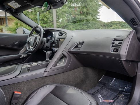 Used 2016 Chevrolet Corvette Stingray image 21