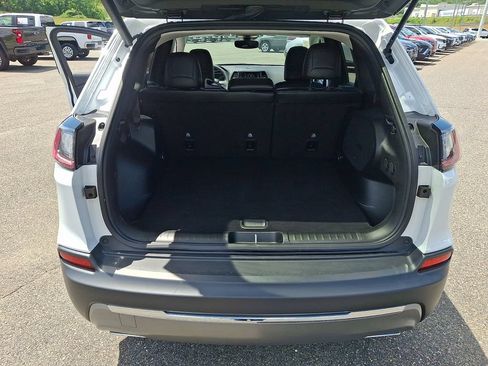 Used 2022 Jeep Cherokee Limited AWD/4WD image 29