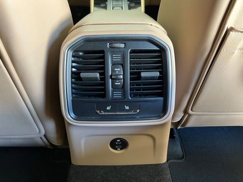 Certified 2023 Porsche Macan Turbo AWD/4WD image 17