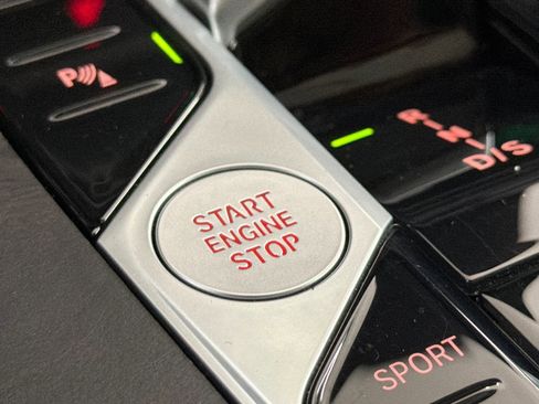 Used 2026 BMW X5 sDrive40i w/ M Sport Package RWD image 35