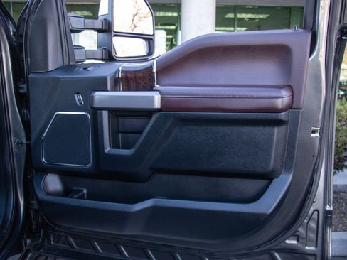 Used 2017 Ford F350 Platinum image 19