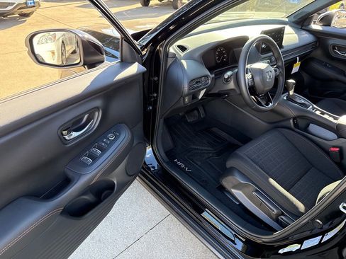 Certified 2026 Honda HR-V Sport image 16