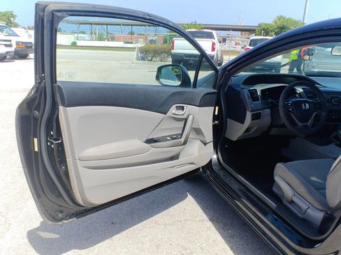 Used 2012 Honda Civic LX image 10