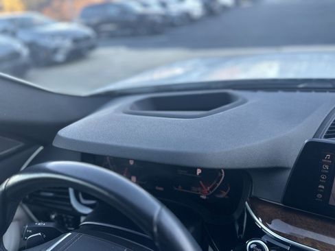 Used 2020 BMW 530i w/ Executive Package image 26