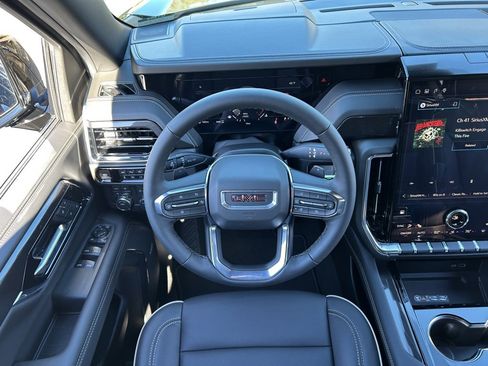 New 2026 GMC Yukon XL Elevation image 26