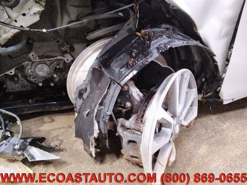 Used 2014 Nissan Pathfinder SV image 15