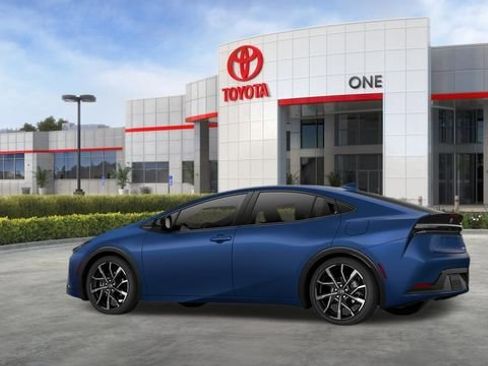 New 2026 Toyota Prius Plug-In Hybrid FWD image 8