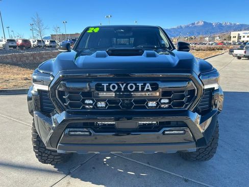 Used 2024 Toyota Tacoma TRD Pro image 2