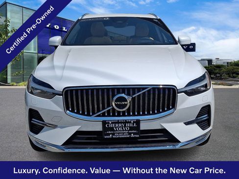 Certified 2023 Volvo XC60 B5 Ultimate w/ Climate Package AWD/4WD image 2