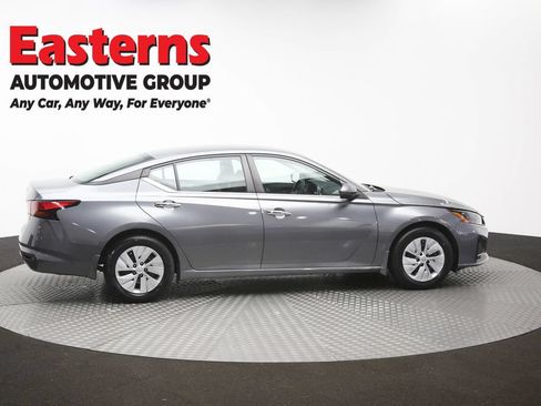 Used 2023 Nissan Altima 2.5 S FWD image 43