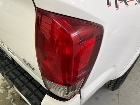 Used 2017 Toyota Tacoma TRD Sport w/ Premium & Technology Package image 48