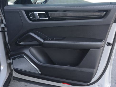 Certified 2022 Porsche Cayenne Turbo GT image 24