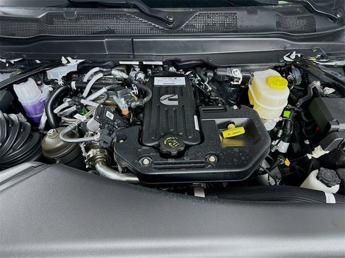 New 2026 RAM 3500 Tradesman w/ Chrome Appearance Group image 18