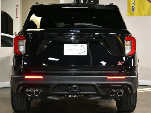 Used 2023 Ford Explorer ST w/ Equipment Group 401A AWD/4WD image 2