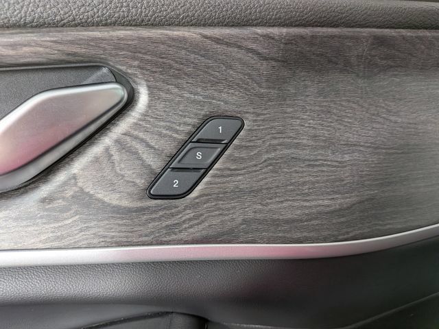 Used 2024 Jeep Grand Cherokee Limited AWD/4WD image 14