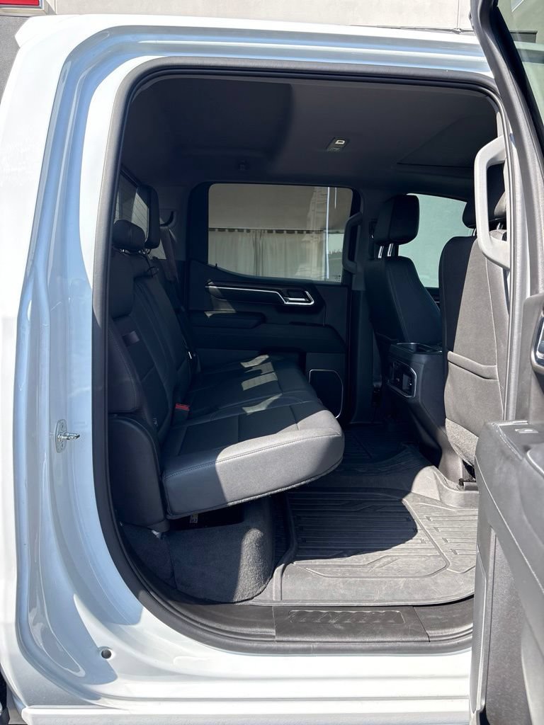 Used 2023 GMC Sierra 1500 SLT w/ SLT Convenience Package AWD/4WD image 29