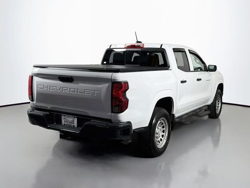 Used 2024 Chevrolet Colorado W/T w/ WT Convenience Package II RWD image 7