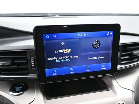 Used 2024 Ford Explorer XLT w/ Equipment Group 202A AWD/4WD image 38